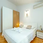 Rosemary Apartman *