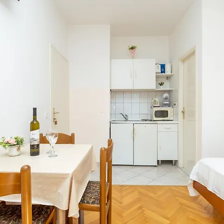 Rosemary Apartment