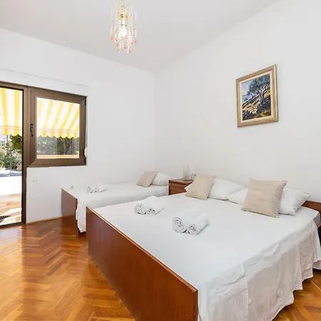 Rosemary Apartment Duce