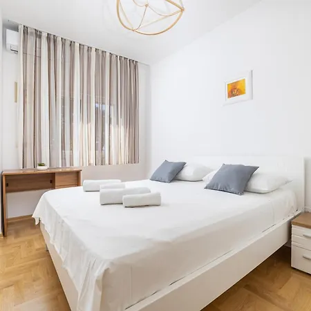 Rosemary Apartman
