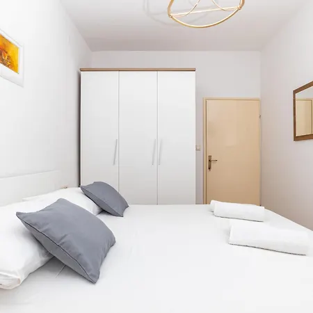 Rosemary Apartman